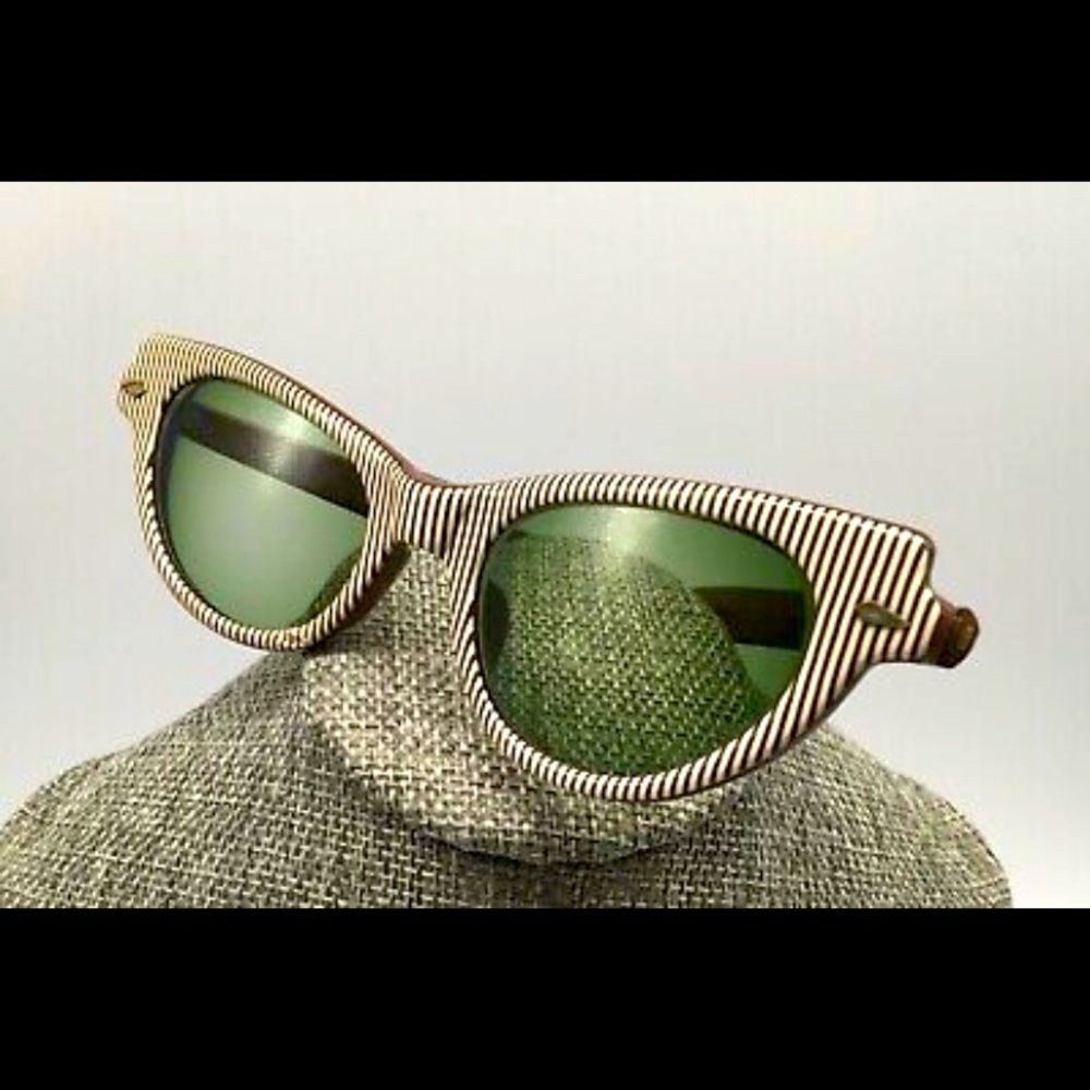 Vintage Cosmetan cat eye sunglasses